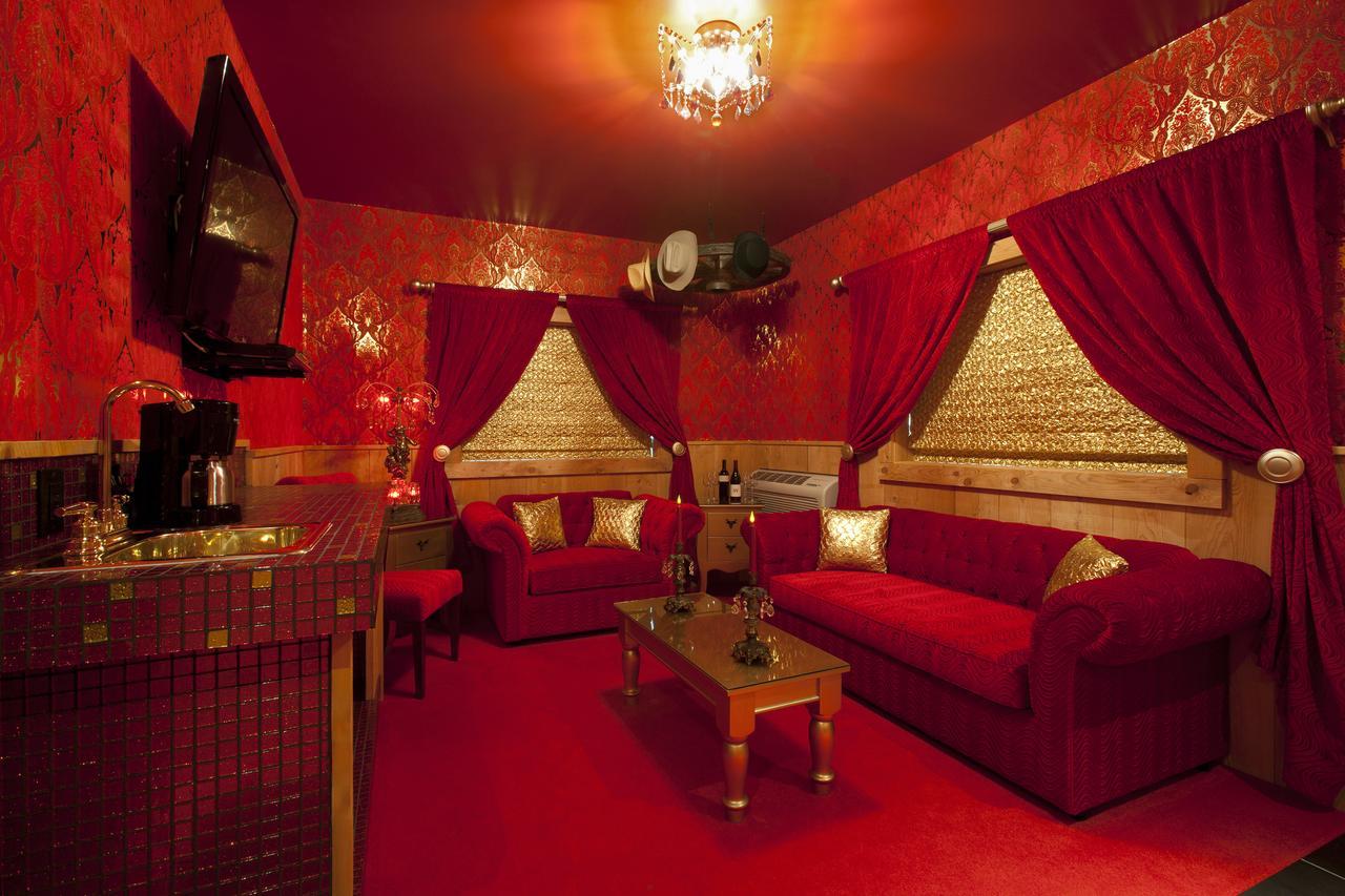 فندق The Roxbury المظهر الخارجي الصورة
